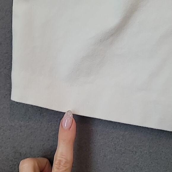 J. McLaughlin Women’s Size 10 White Celia Midi Shorts Cotton Twill EUC - Picture 11 of 11